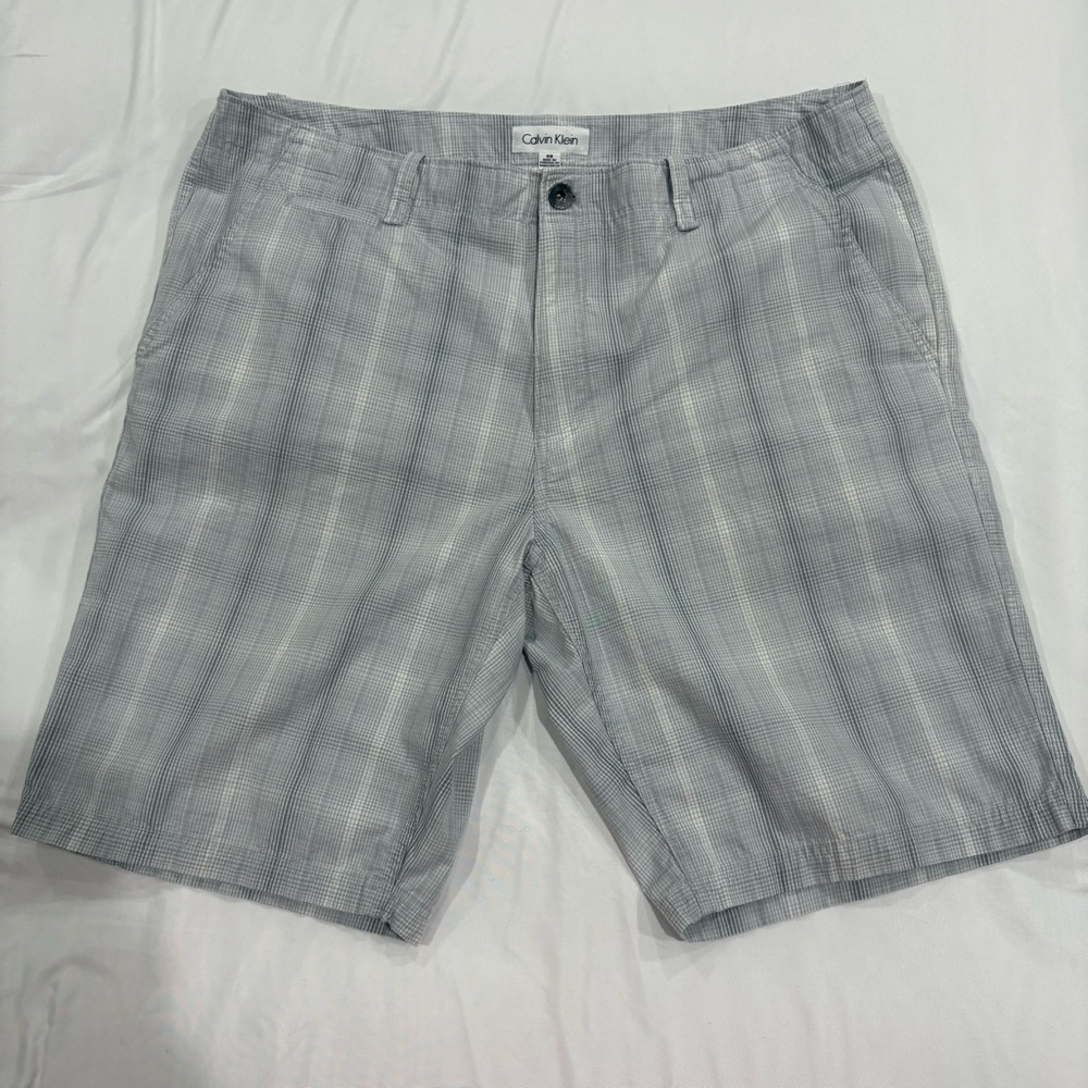 Calvin Klein Light Gray Plaid Flat Front Shorts
